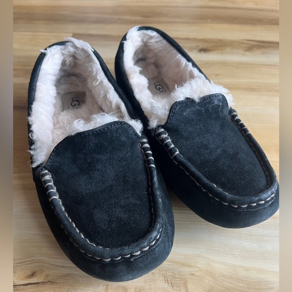 UGG Ansley Slipper Suede Fuzzy Loafer - Picture 2 of 5